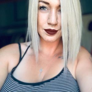 Meet your Posher, Kendra grace